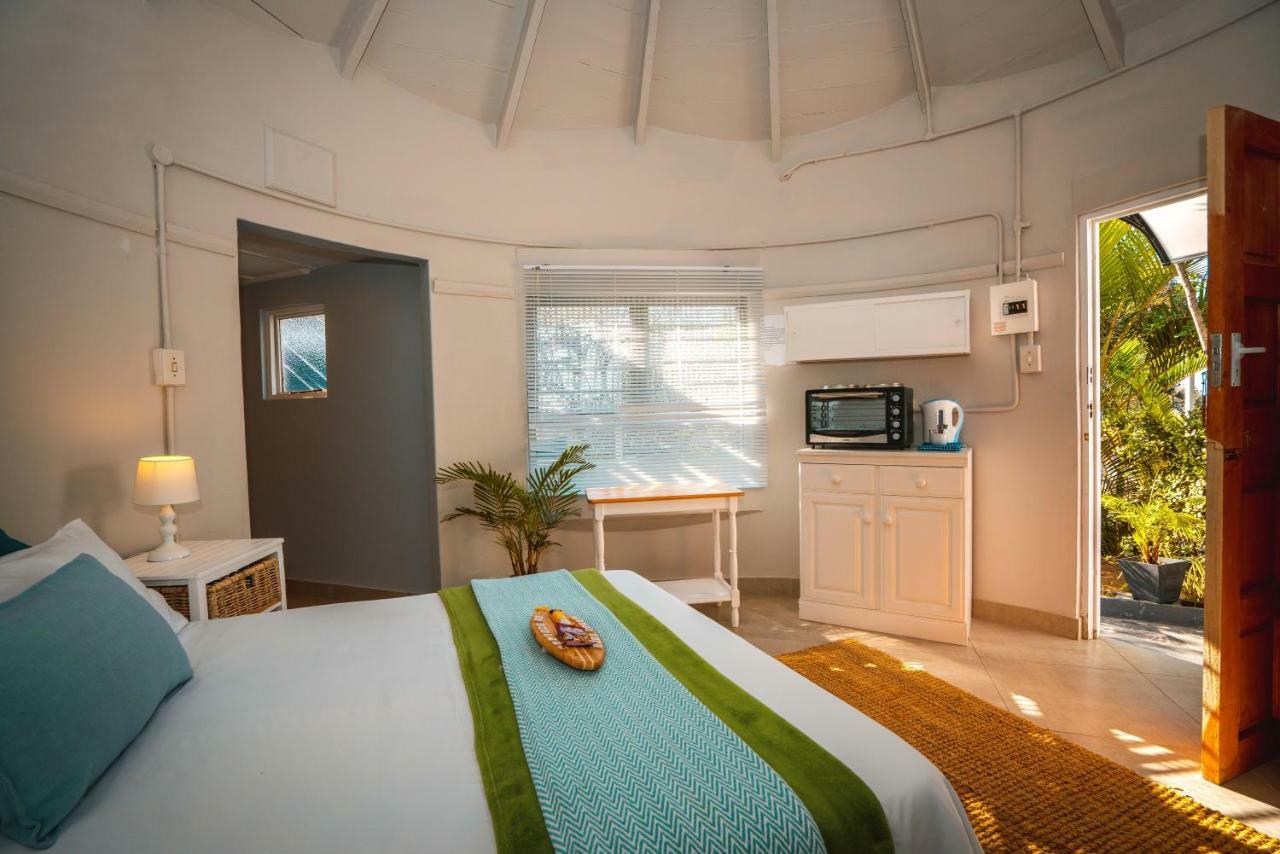 Surf Motel อัมโลทิ ภายนอก รูปภาพ