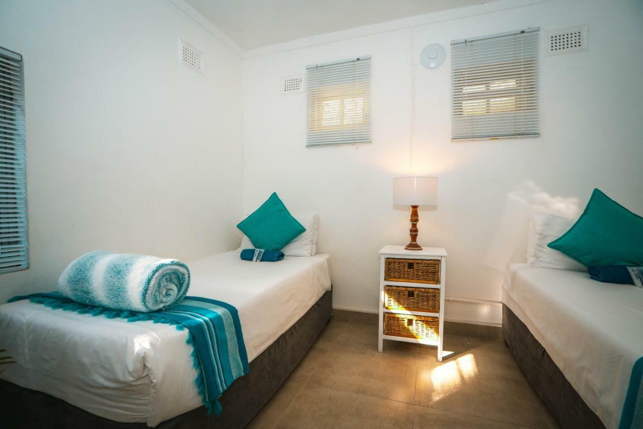 Surf Motel อัมโลทิ ภายนอก รูปภาพ